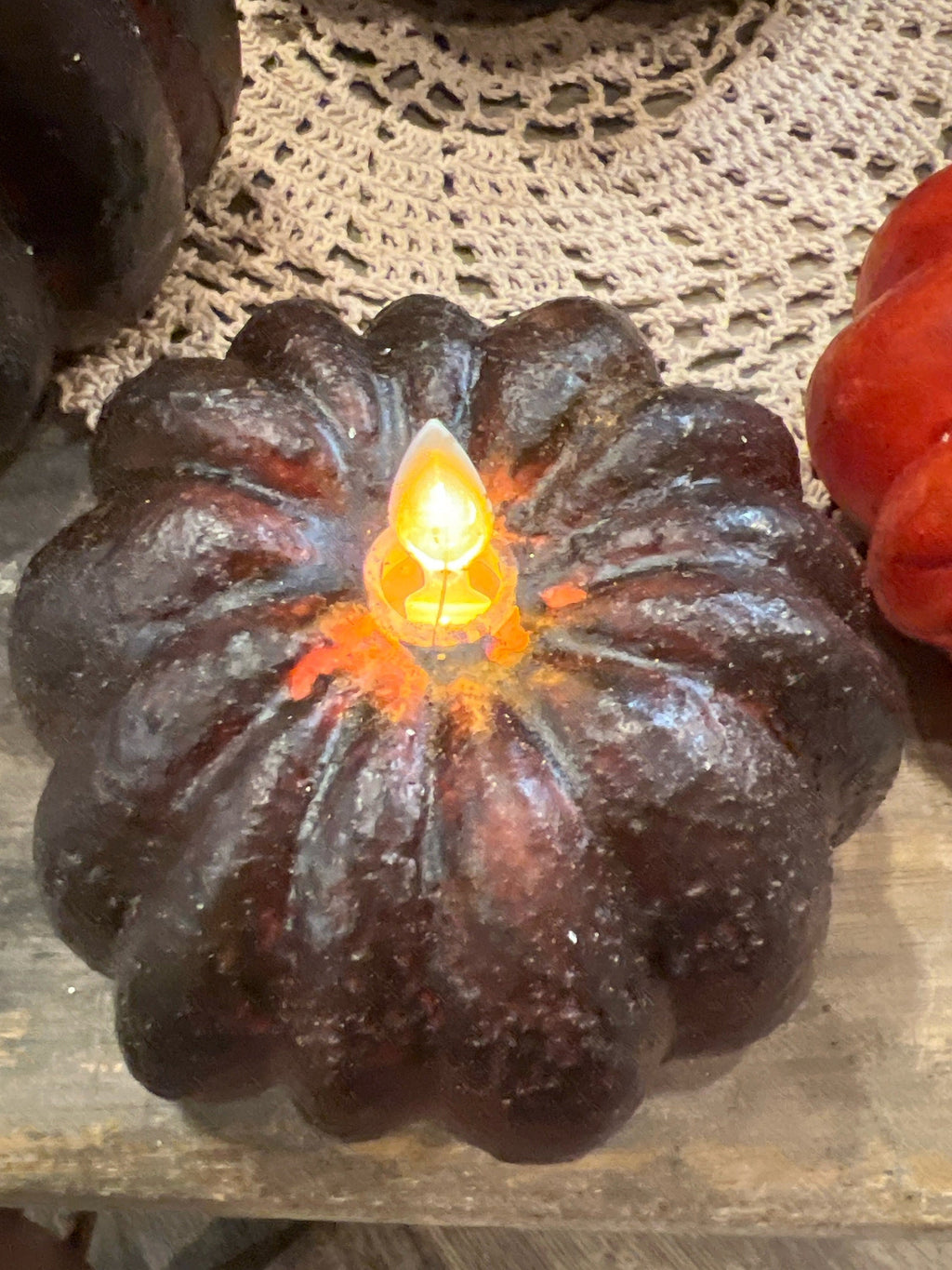 4"x4” Moving flame battery operated timer pumpkin candle