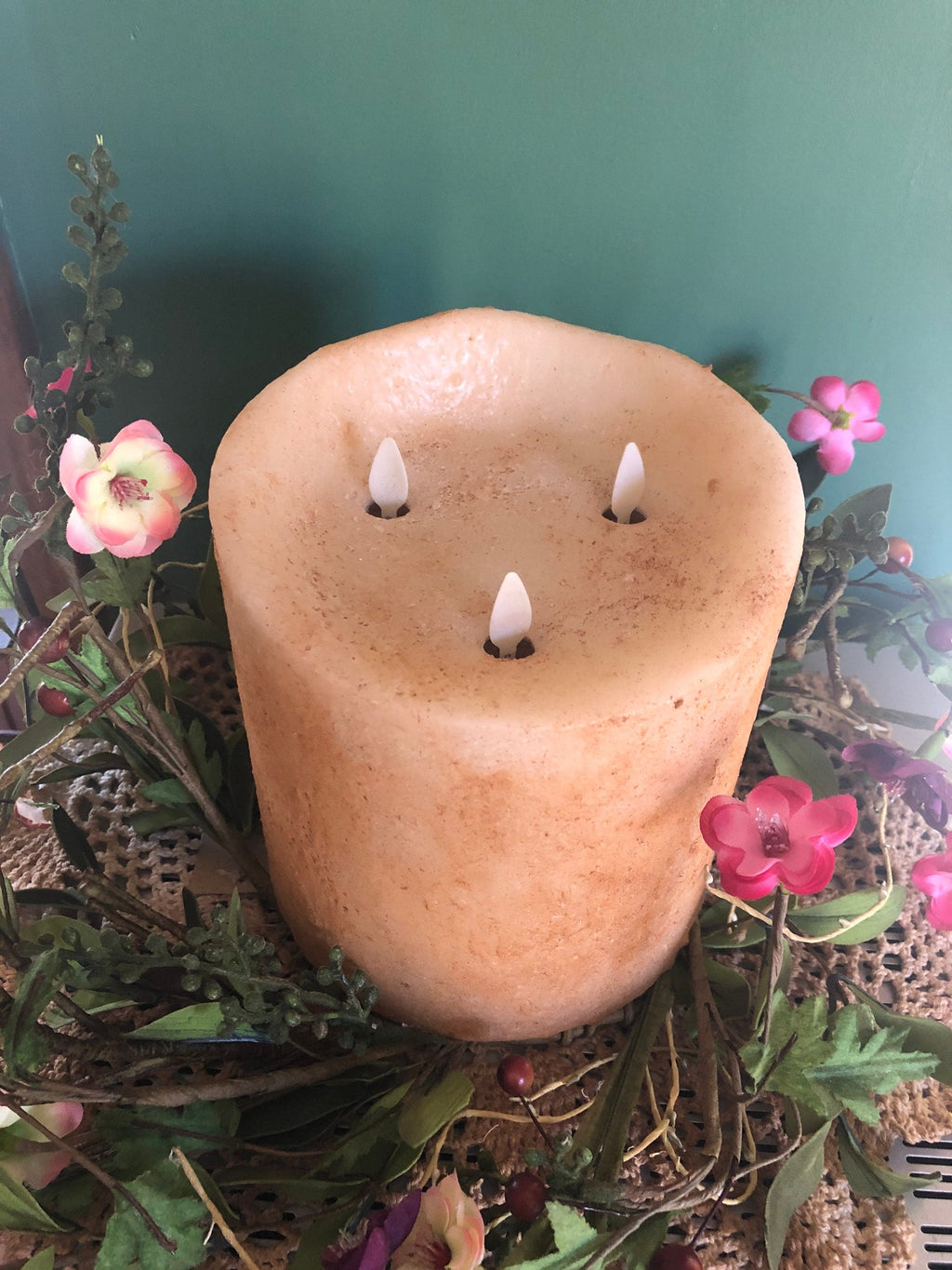 6"x6" triple flame moving flame timer candle