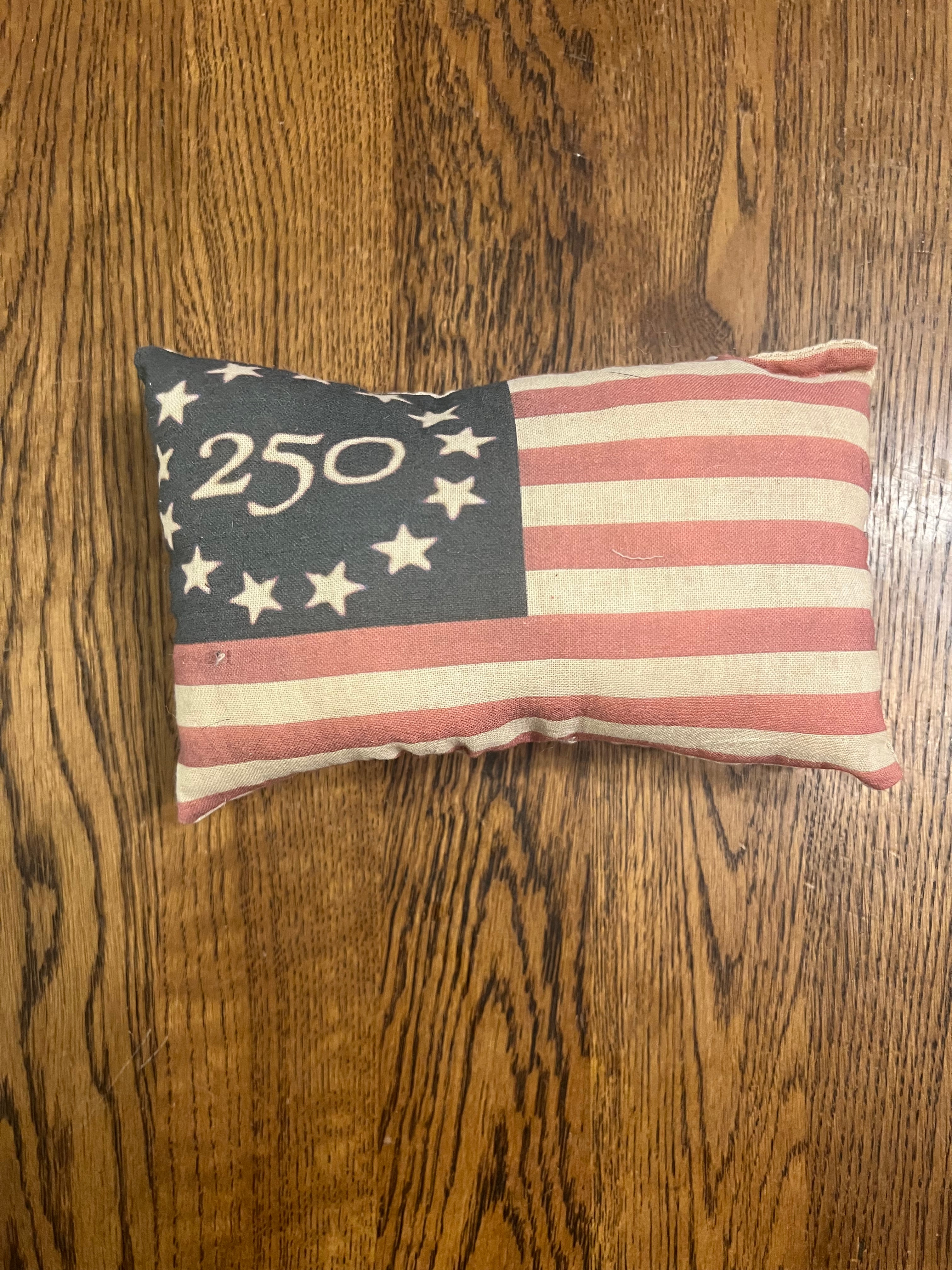 Primitive Americana pillow tuck
