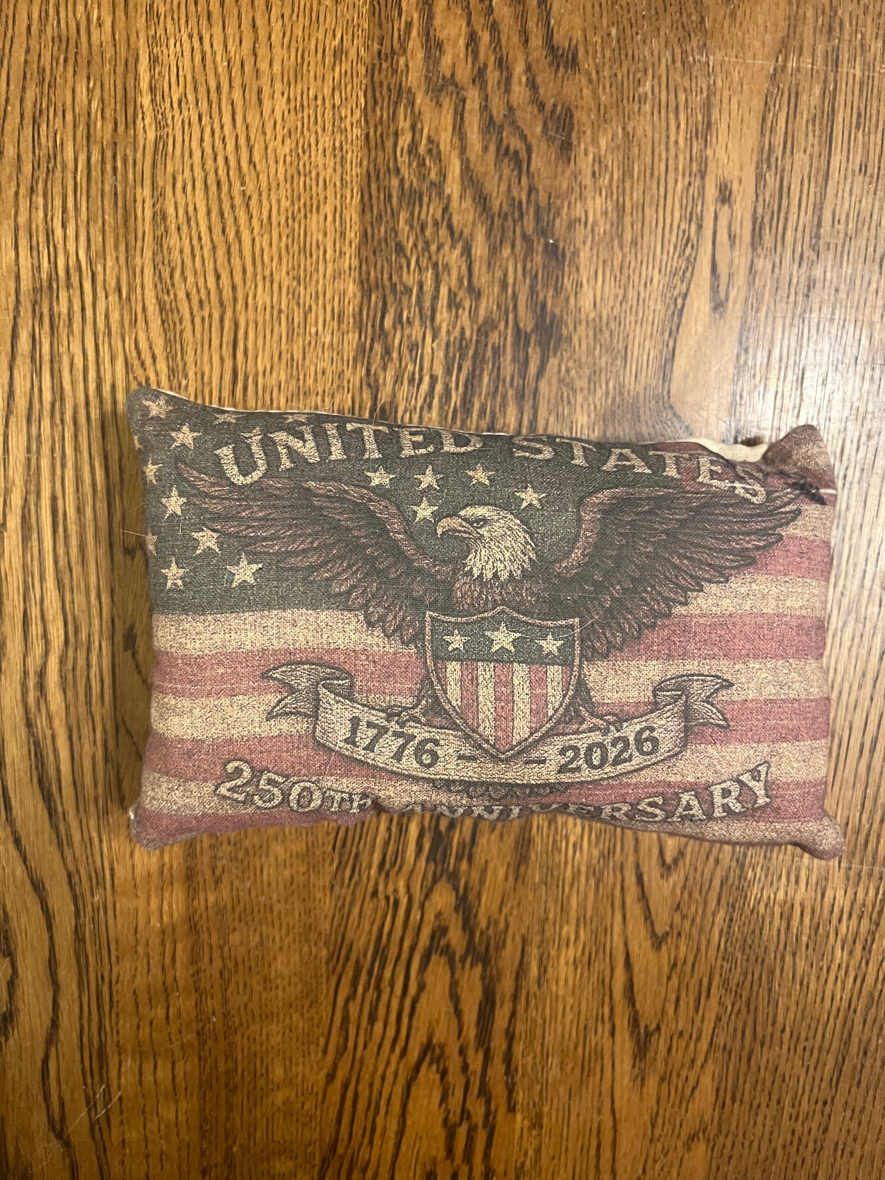 Primitive Americana pillow tuck