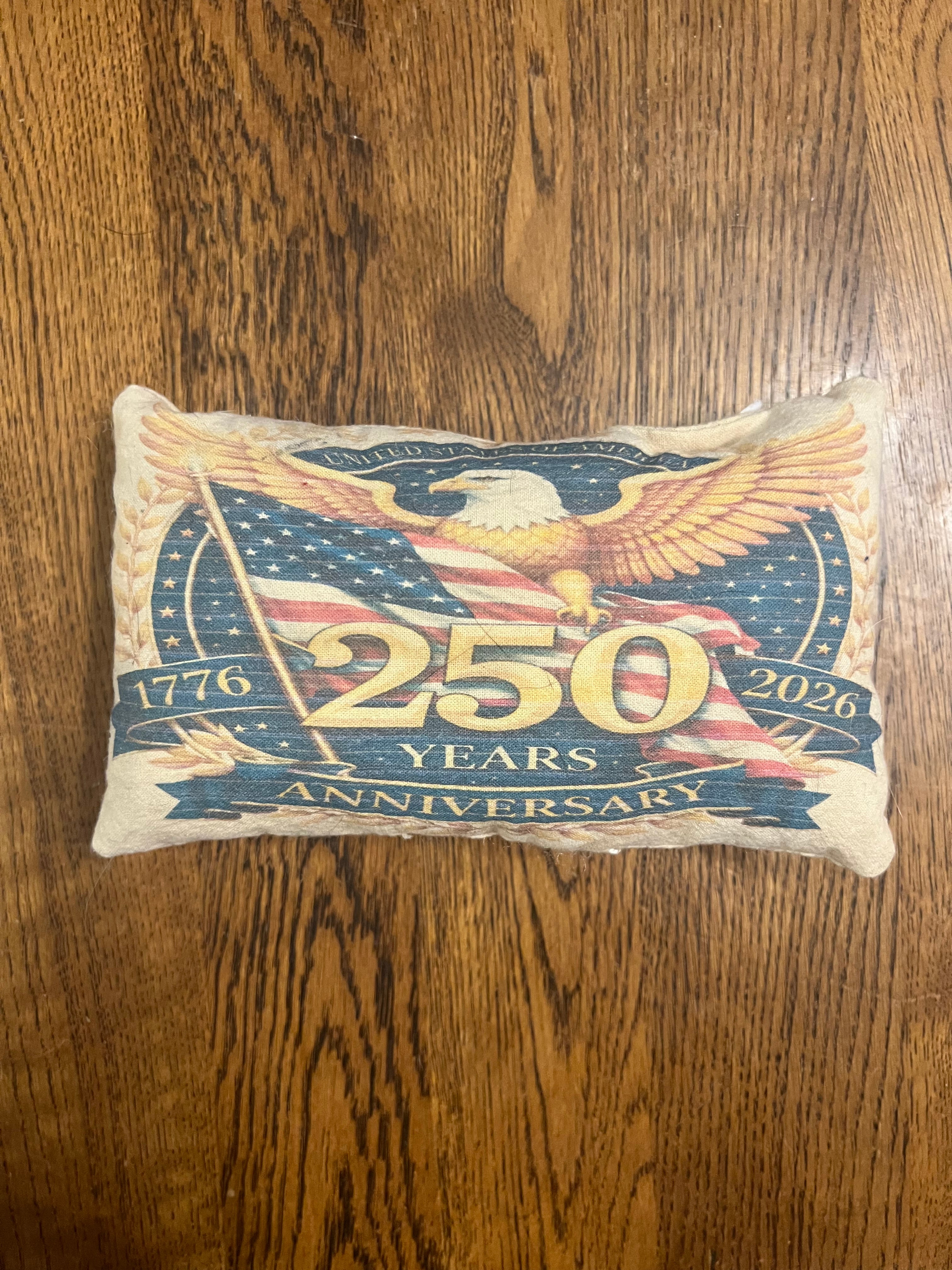 Primitive Americana pillow tuck