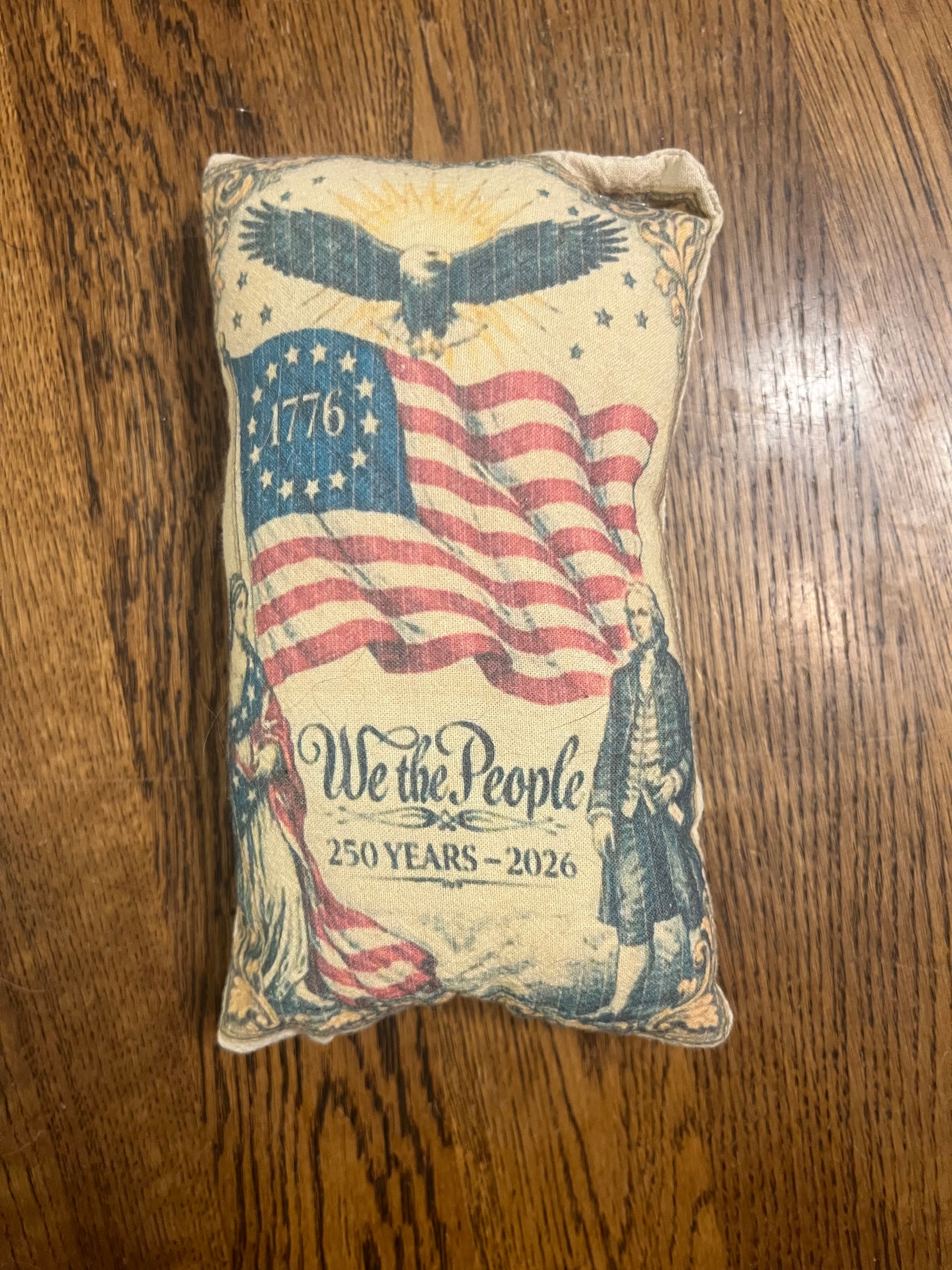 Primitive Americana pillow tuck
