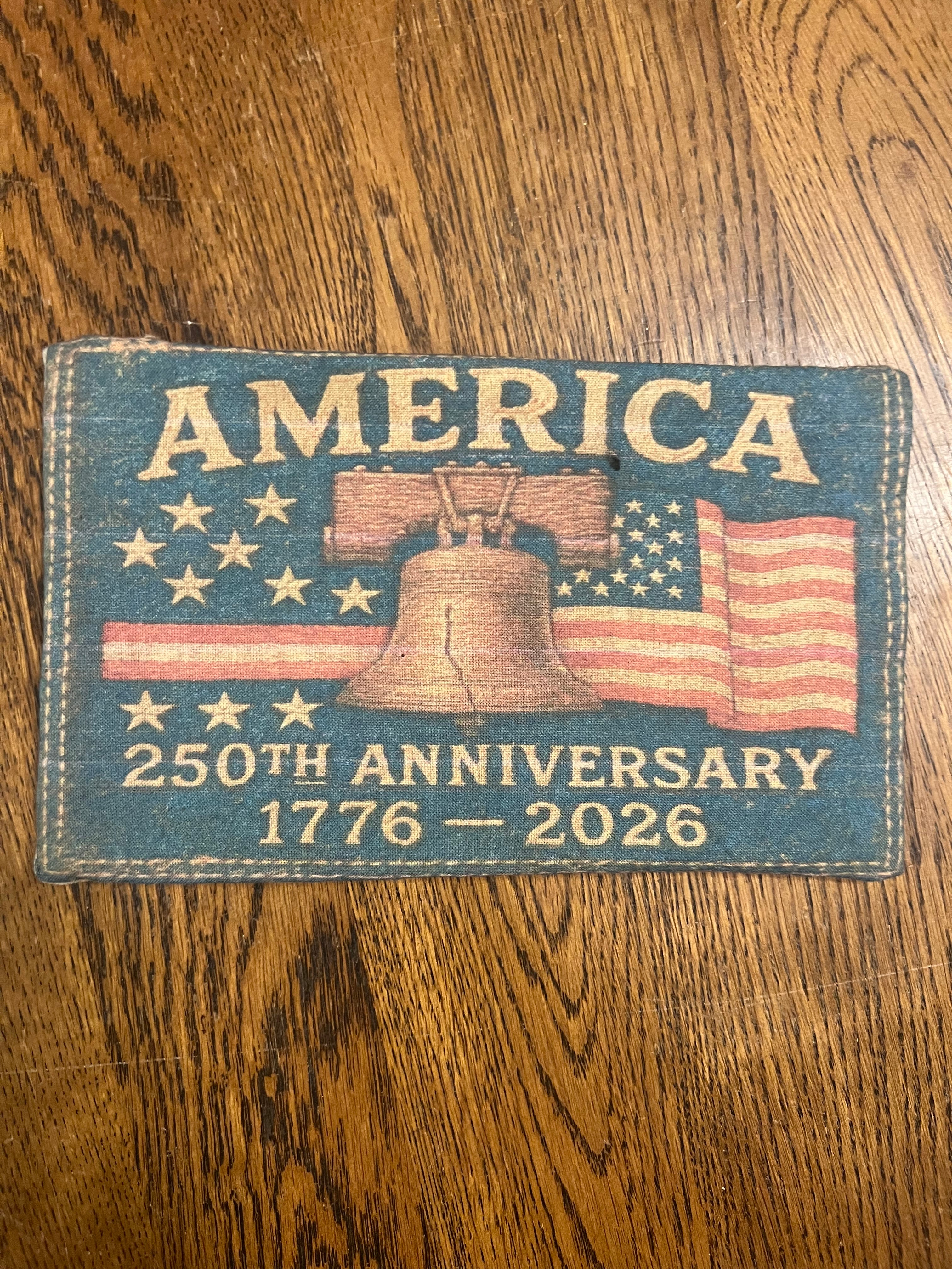 Primitive Americana pillow tuck