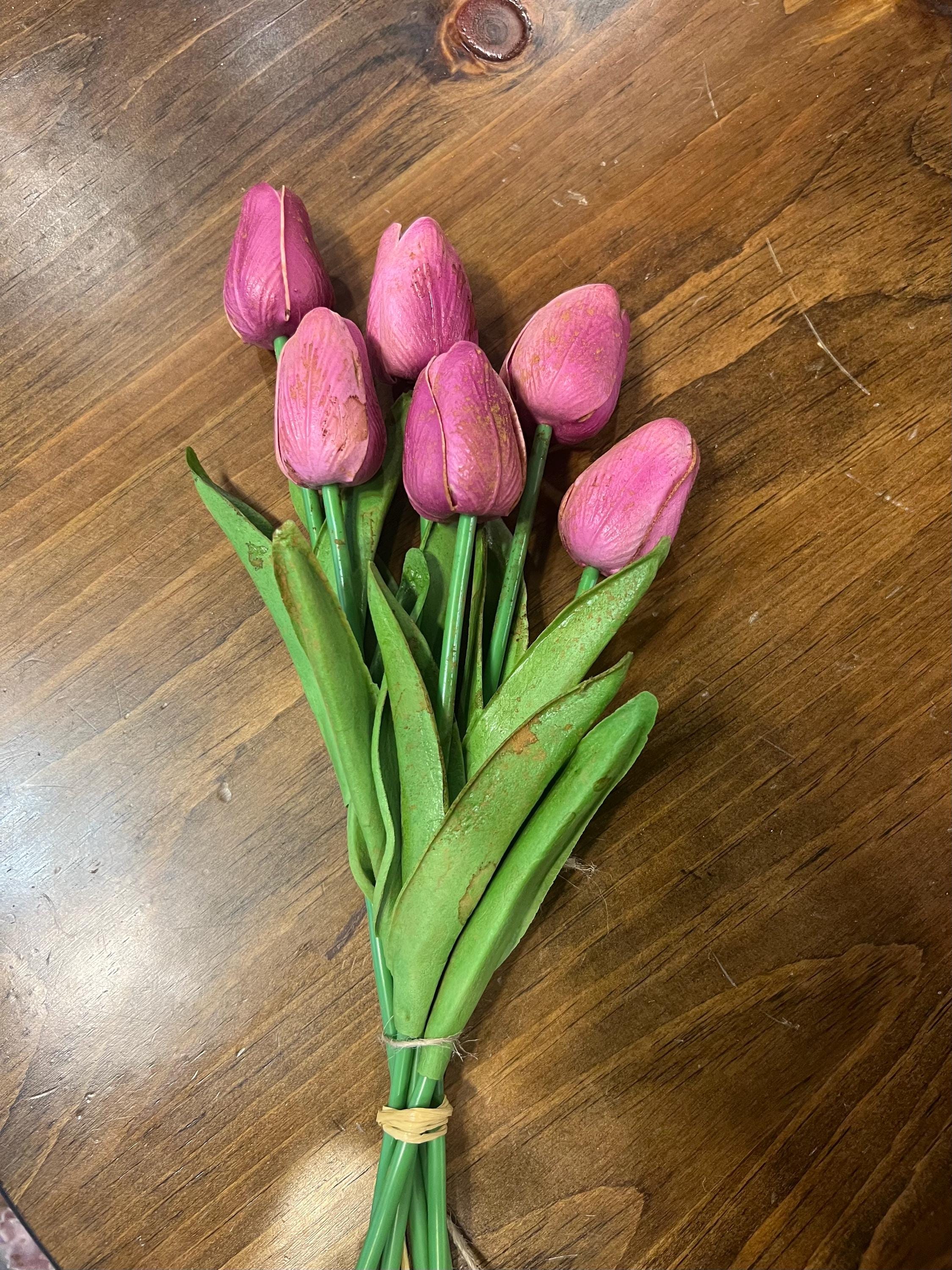 12” primitive grungy spring dyed set of tulips or daffodils